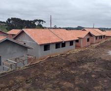 Casas em obra Cohapar Rebouças