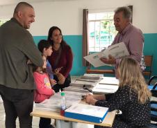 Cohapar regulariza moradias de famílias em São José dos Pinhais