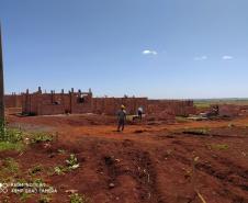 Representantes da Cohapar vistoriam início das obras de 52 casas em Cambará