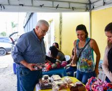 Moradores do Guarituba realizam feira de produtos e serviços em Piraquara