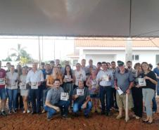 37 famílias de Mariópolis recebem chaves da casa própria 