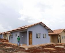 Casas novas melhoram a vida de famílias de Santa Tereza do Oeste