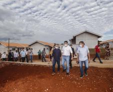 Governador vistoria obras no Condomínio do Idoso de Foz do Iguaçu