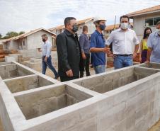 Governador vistoria obras no Condomínio do Idoso de Foz do Iguaçu