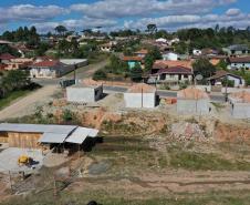 Novas casas em Rio Azul vão atender famílias com renda de até três salários mínimos