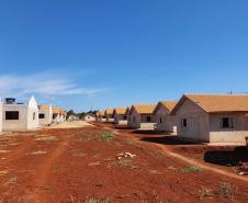 Construção de 41 casas populares em Jardim Alegre chega a 65% de execução