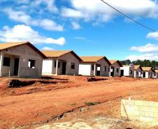 Novos conjuntos habitacionais atenderão 121 famílias de Figueira e Curiúva