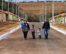 36 famílias em situação de vulnerabilidade social recebem novas casas em Itaguajé