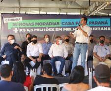 Governador entrega as chaves da casa própria a 56 famílias de Cambará