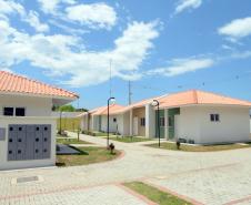  Governo entrega 90 casas e condomínio para idosos em Prudentópolis 