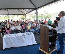  Governo entrega 90 casas e condomínio para idosos em Prudentópolis 