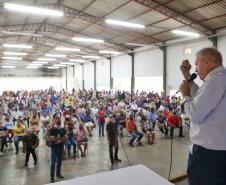 Governo realiza sonho de regularização da propriedade de 589 famílias de Pitanga