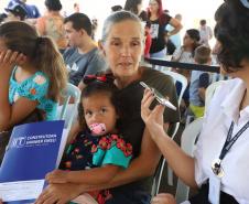 Famílias de Mariluz recebem chaves de suas novas moradias