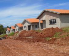 Construção de 23 casas avança em Jundiaí do Sul e interessados devem se cadastrar na Cohapar