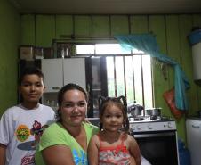 Governador entrega casas custeadas pelo Estado a 34 famílias de Rio Azul
