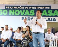 Governador inaugura conjunto com 60 moradias em Atalaia