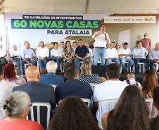 Governador inaugura conjunto com 60 moradias em Atalaia