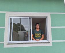 Entrega de 25 Casas no Residencial Tibagi II em Apucarana pelo Programa Casa Fácil Paraná