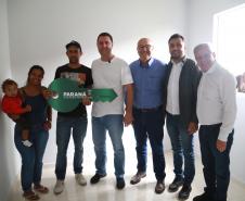 Governador entrega condomínio residencial para 103 famílias em Loanda