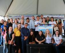 Governador entrega condomínio residencial para 103 famílias em Loanda