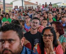 Com subsídio do Estado, 20 famílias de Marilena recebem as chaves da casa própria