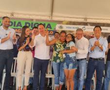 Em Ângulo, 12 famílias ganham novos lares por meio do Programa Casa Fácil Paraná