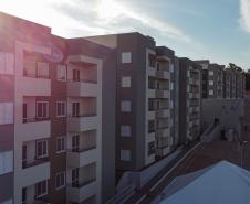  Com apoio do Estado, 200 moradores de Maringá ganham as chaves da casa própria