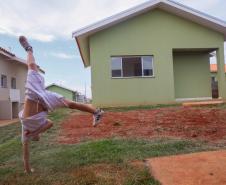 Piana inaugura residencial que beneficia 40 famílias de São Carlos do Ivaí