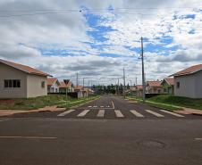 Piana inaugura residencial que beneficia 40 famílias de São Carlos do Ivaí