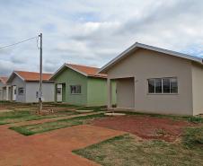 Piana inaugura residencial que beneficia 40 famílias de São Carlos do Ivaí