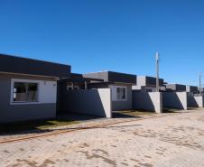 Com ajuda do Estado, 28 famílias de Ponta Grossa realizam o sonho da casa própria