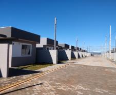 Com ajuda do Estado, 28 famílias de Ponta Grossa realizam o sonho da casa própria