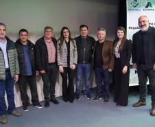 Estado apresenta programa Escritura na Mão para associações de municípios do Litoral e RMC