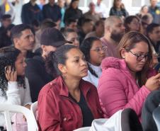 Casa Fácil Paraná: com apoio do Estado, famílias de Cascavel recebem chaves