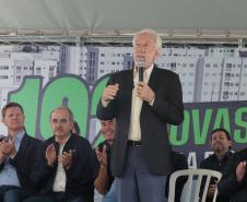 Casa Fácil Paraná: com apoio do Estado, famílias de Cascavel recebem chaves