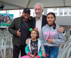 Casa Fácil Paraná: com apoio do Estado, famílias de Cascavel recebem chaves