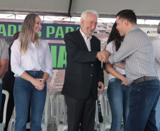 Com apoio do Estado, chaves da casa própria são entregues a famílias de Japurá