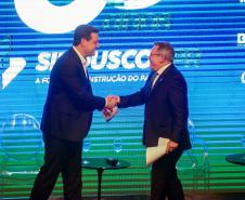 Governador ressalta parceria entre Estado e construção civil no desenvolvimento do Paraná