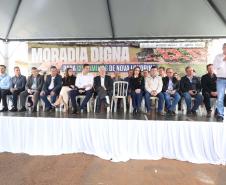 Darci Piana entrega residencial com 120 casas a famílias de Nova Londrina