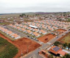 Darci Piana entrega residencial com 120 casas a famílias de Nova Londrina