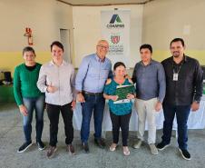 Em Japira, 102 famílias recebem títulos de regularização fundiária pela Cohapar