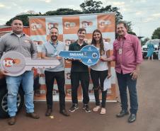 Cohapar entrega 30 moradias para famílias de Nova Santa Rosa