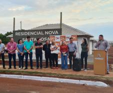 Cohapar entrega 30 moradias para famílias de Nova Santa Rosa