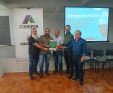 Cohapar entrega 257 títulos de regularização fundiária em Douradina, Ribeirão do Pinhal e Turvo