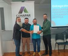 Cohapar entrega 257 títulos de regularização fundiária em Douradina, Ribeirão do Pinhal e Turvo
