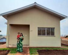 Em Ribeirão Claro, 50 famílias recebem moradias financiadas pela Cohapar