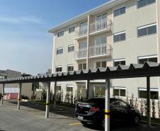 Cohapar entrega residencial com 128 apartamentos na capital 