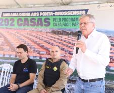 Casa Fácil Paraná: Darci Piana entrega casas para 292 famílias de Ponta Grossa