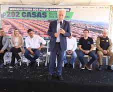 Casa Fácil Paraná: Darci Piana entrega casas para 292 famílias de Ponta Grossa
