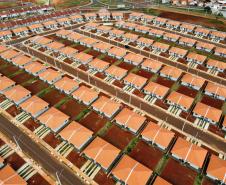 Casa Fácil Paraná: Darci Piana entrega casas para 292 famílias de Ponta Grossa